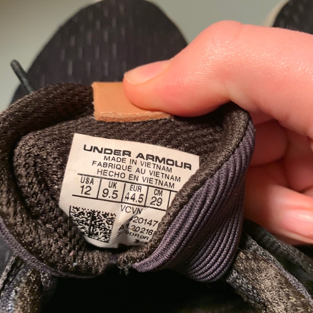 under armour running sneakers